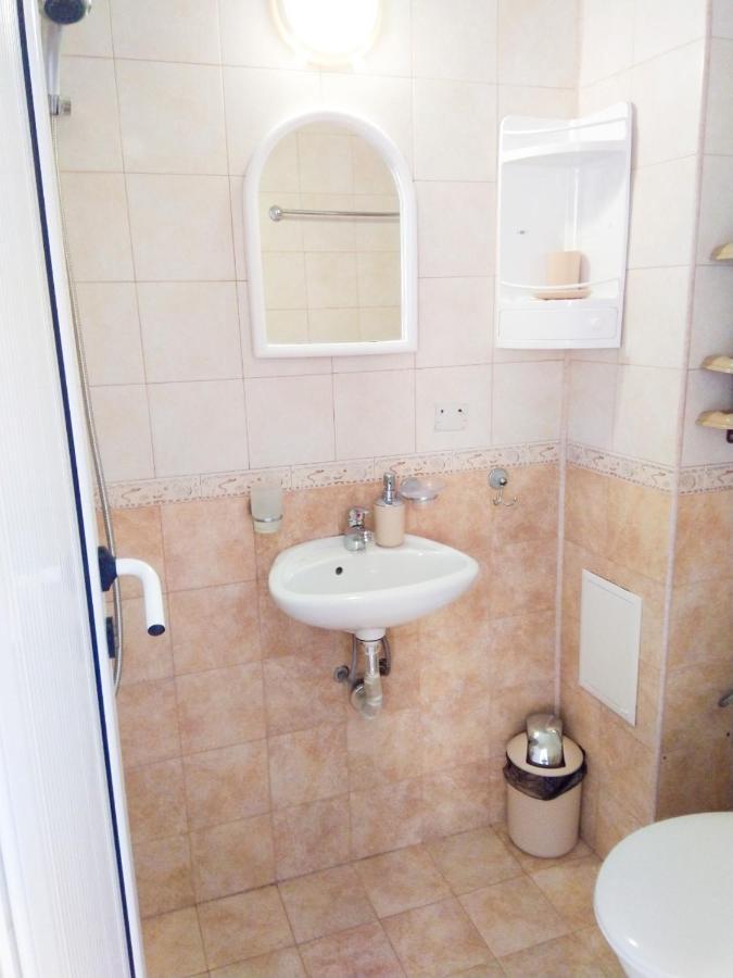 Kъща За Гости Липите Hotel Szinemorec Kültér fotó